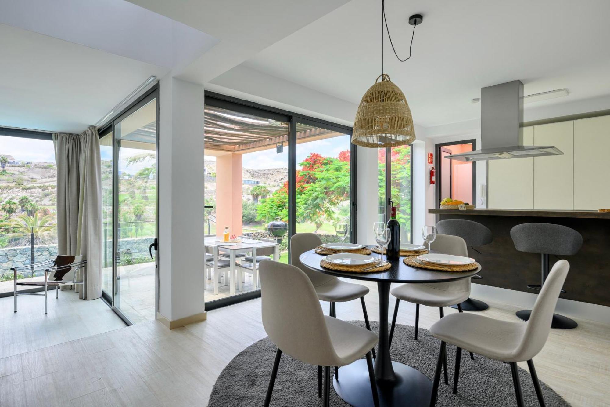 Villa With Private Pool In Luxury Golf Resort 萨洛夫雷 外观 照片