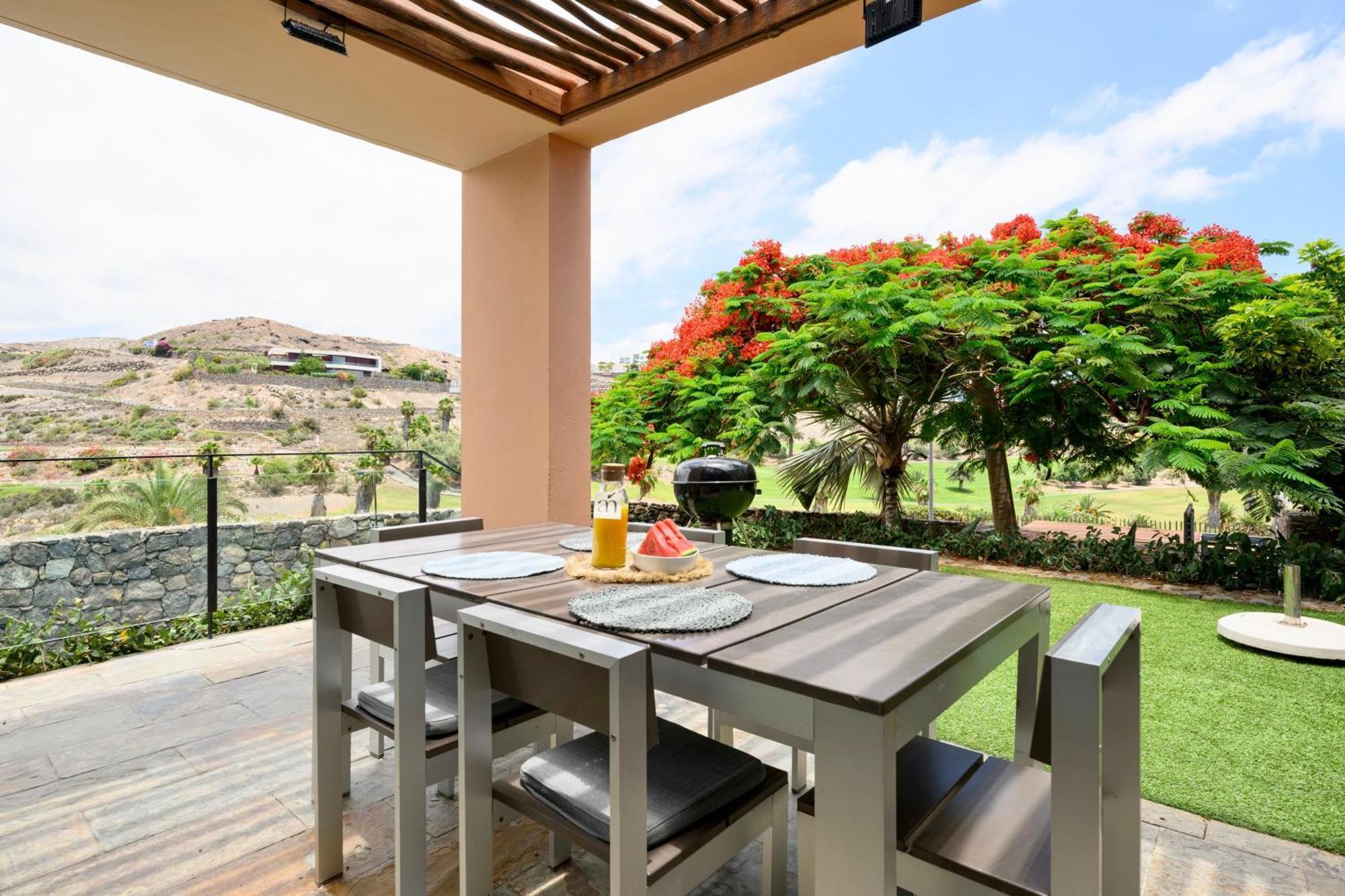 Villa With Private Pool In Luxury Golf Resort 萨洛夫雷 外观 照片