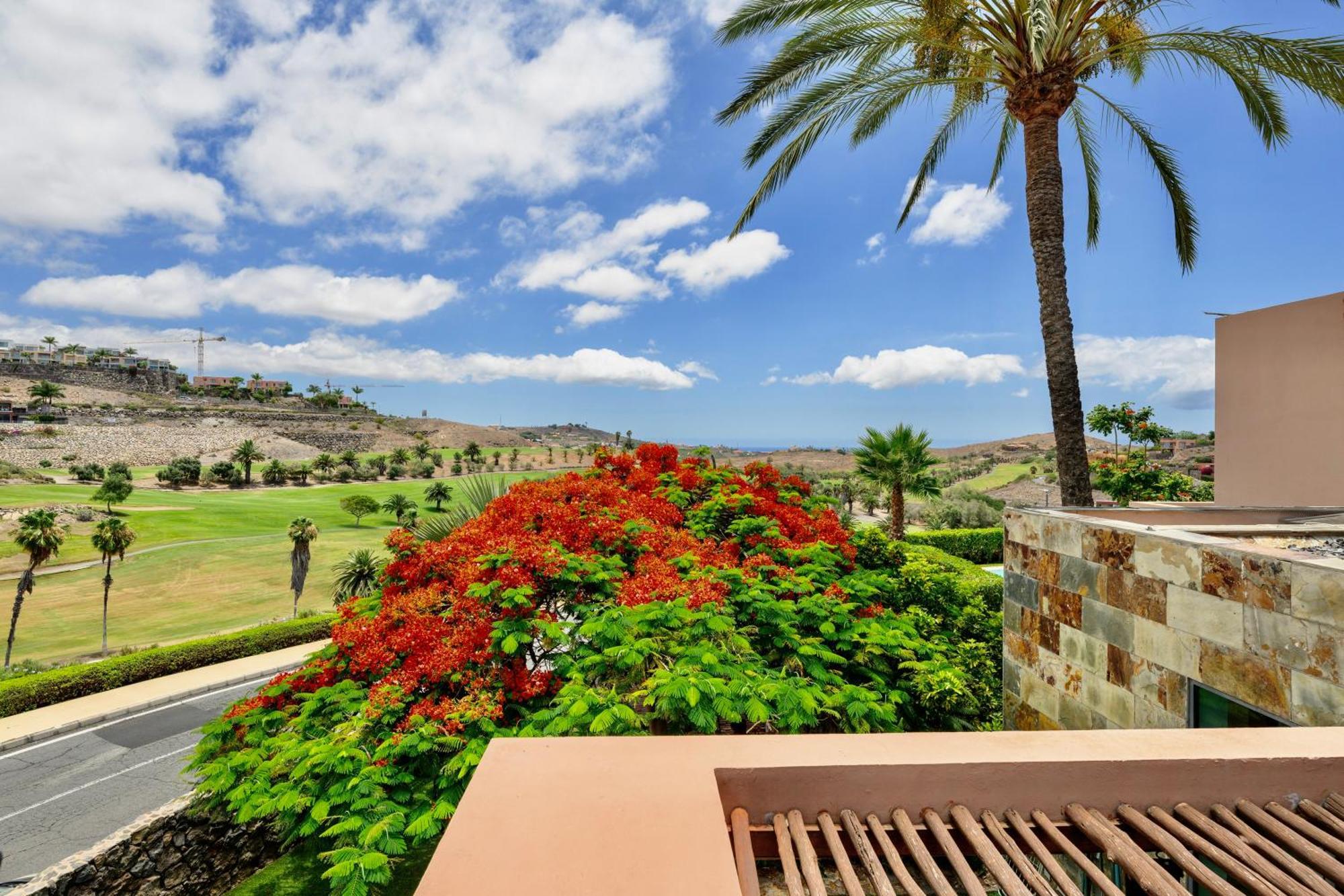 Villa With Private Pool In Luxury Golf Resort 萨洛夫雷 外观 照片