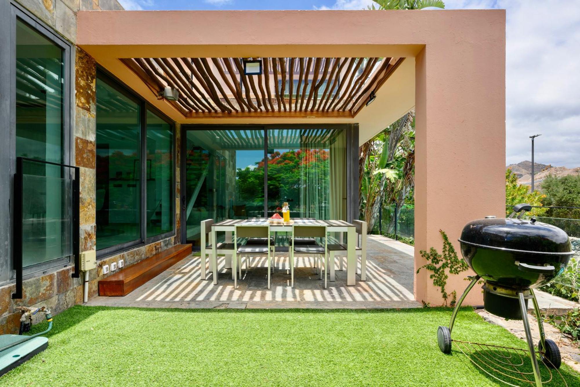 Villa With Private Pool In Luxury Golf Resort 萨洛夫雷 外观 照片